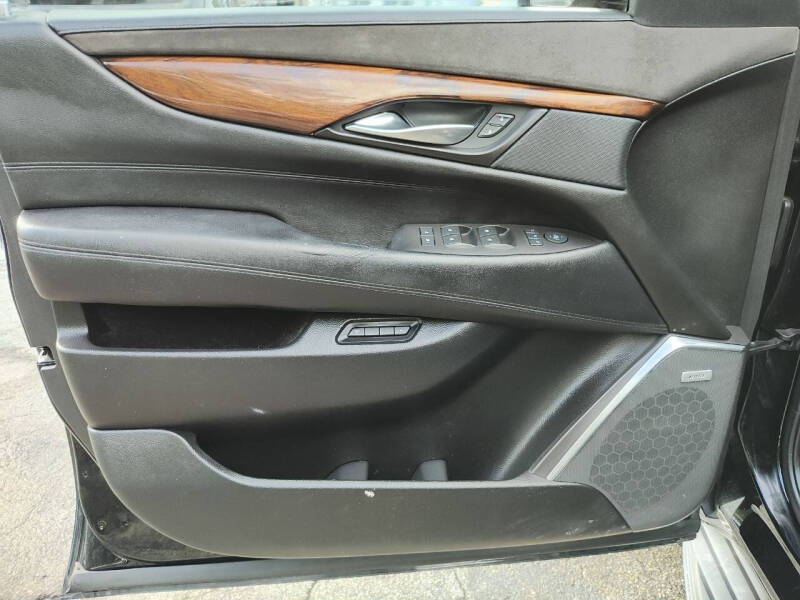 2016 Cadillac Escalade ESV Standard