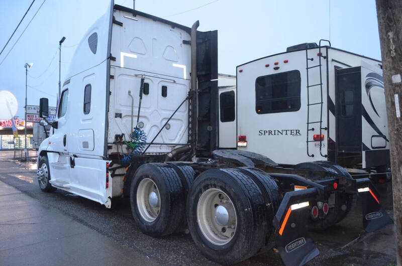 2015 Freightliner Cascadia