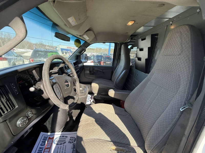 2016 GMC Savana 2500