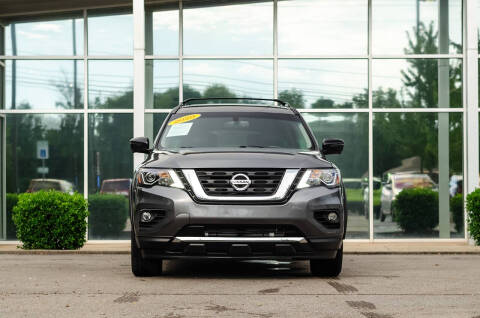 2020 Nissan Pathfinder SL