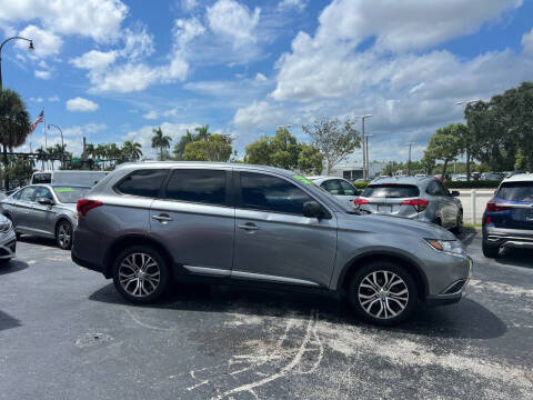 2018 Mitsubishi Outlander ES