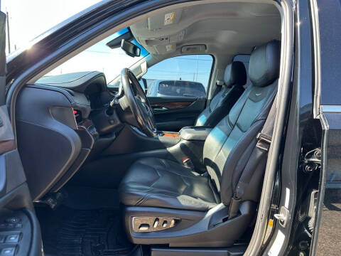 2019 Cadillac Escalade Standard