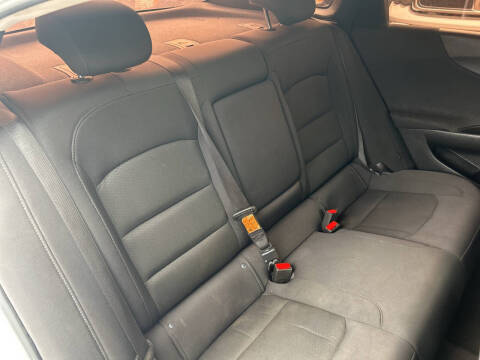 2017 Chevrolet Malibu LT