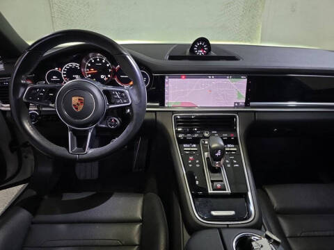 2018 Porsche Panamera 4S