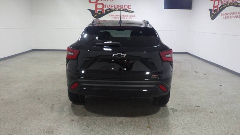 2025 Chevrolet Trax RS