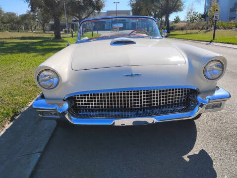 1957 Ford Thunderbird