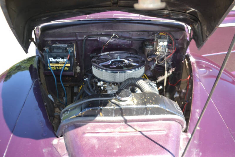 1946 Ford Super Deluxe
