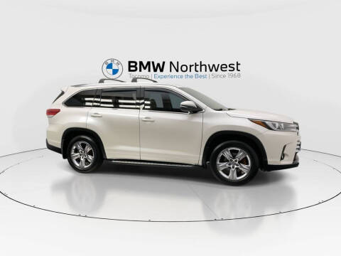 2017 Toyota Highlander