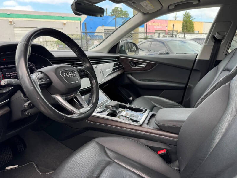2019 Audi Q8 quattro Premium Plus 55 TFSI