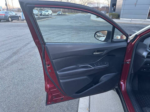 2018 Toyota C-HR XLE Premium