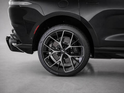 2026 Aston Martin DBX 707