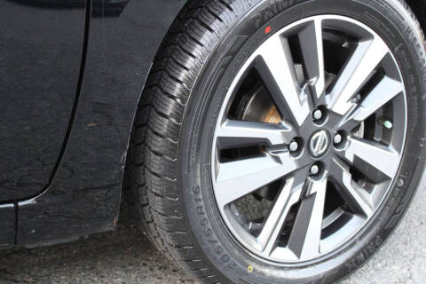 2022 Nissan Versa SV