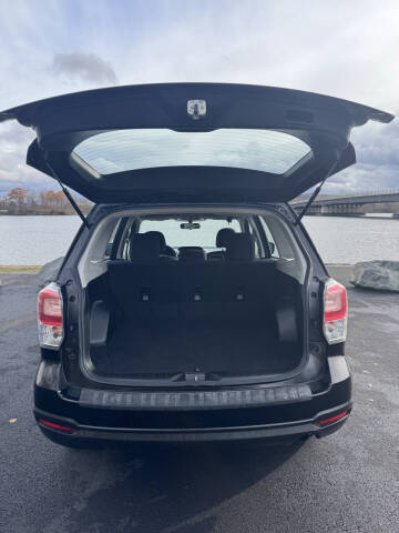 2017 Subaru Forester 2.5i