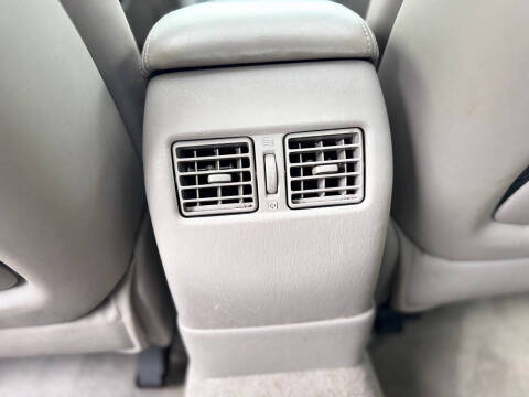 2004 Lexus ES 330