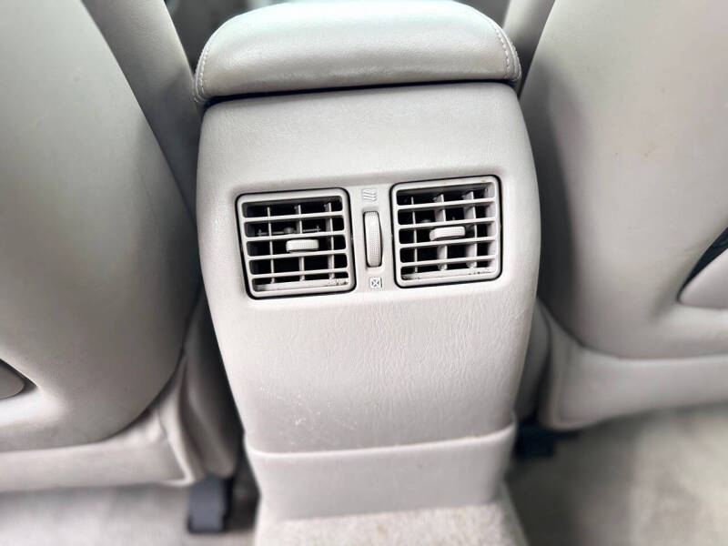 2004 Lexus ES 330