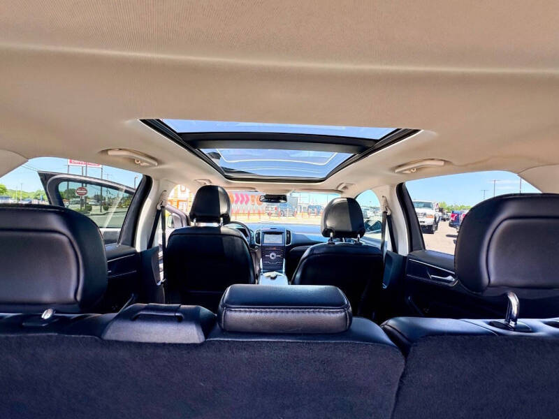 2019 Ford Edge Titanium