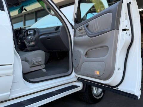 2004 Toyota Sequoia Limited