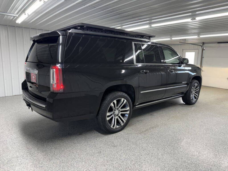 2017 GMC Yukon XL Denali