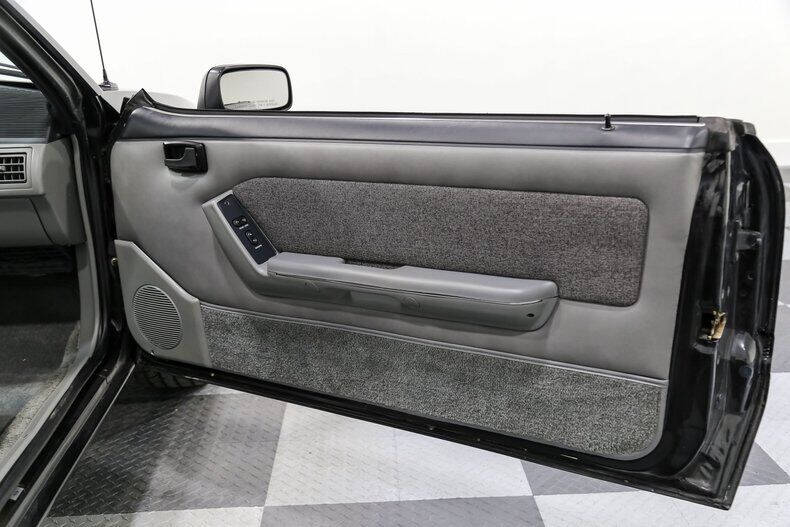 1989 Ford Mustang LX 5.0