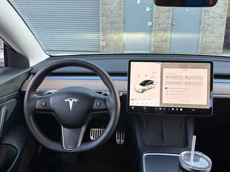 2021 Tesla Model 3 Base photo 3