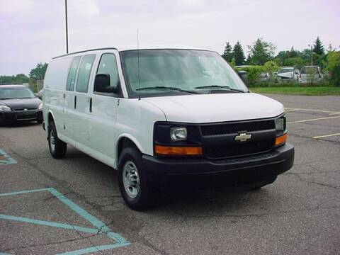 2014 Chevrolet Express Cargo for sale at VOA Auto Sales in Pontiac MI