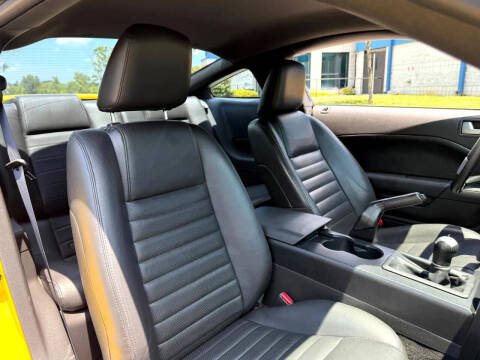 2006 Ford Mustang GT Deluxe