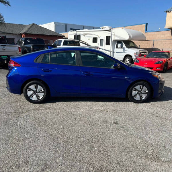 2020 Hyundai Ioniq Hybrid Blue