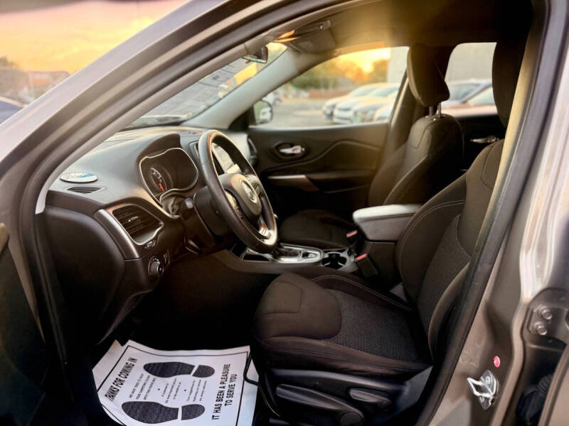 2019 Jeep Cherokee Latitude