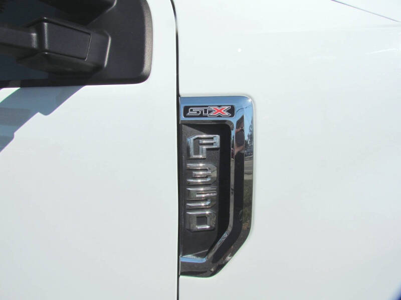 2022 Ford F-350 Super Duty XL