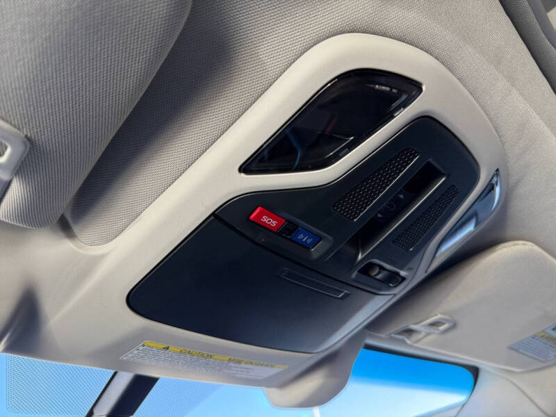 2022 Subaru Outback Touring