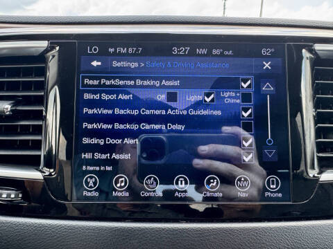 2017 Chrysler Pacifica Touring-L Plus