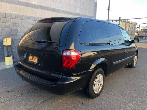 2006 Dodge Grand Caravan SE