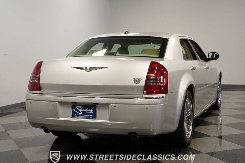 2005 Chrysler 300 C