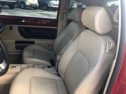 2008 Volkswagen New Beetle SE