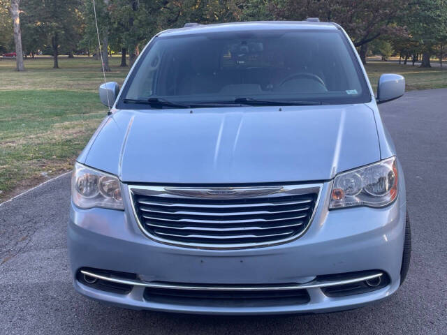 2013 Chrysler Town and Country for sale at Tower Grove Auto in Saint Louis, MO