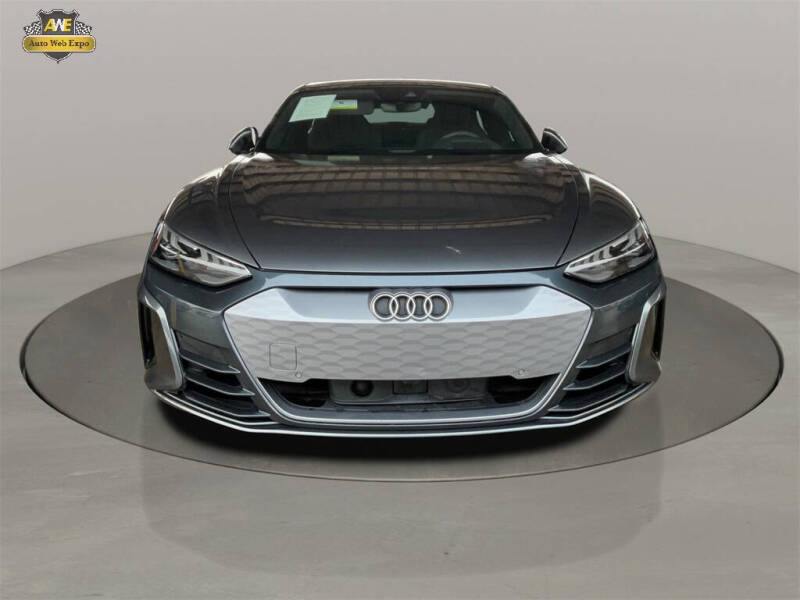 2022 Audi e-tron GT quattro Premium Plus