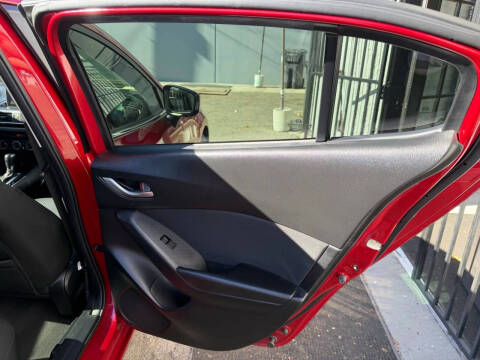 2016 Mazda MAZDA3 i Touring