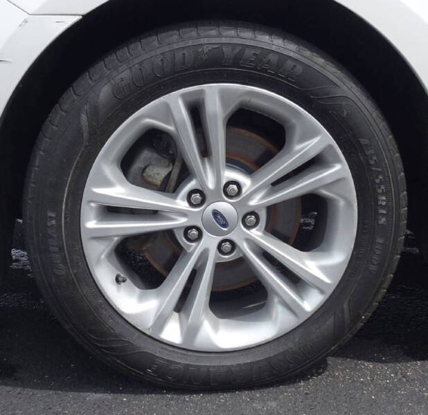 2013 Ford Taurus SEL