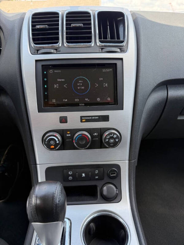 2011 GMC Acadia SLE