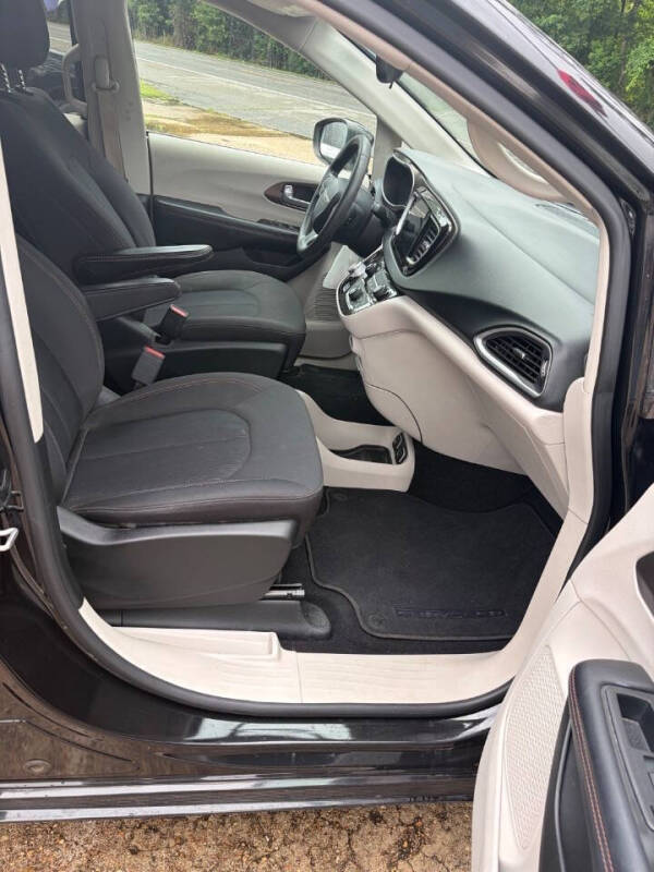2017 Chrysler Pacifica Touring