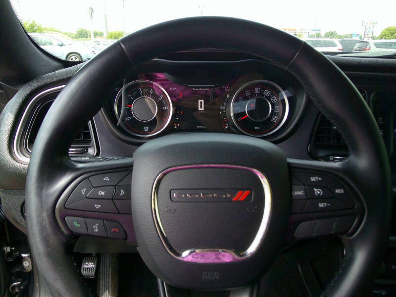 2015 Dodge Challenger SXT