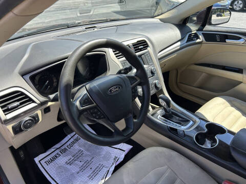 2015 Ford Fusion SE