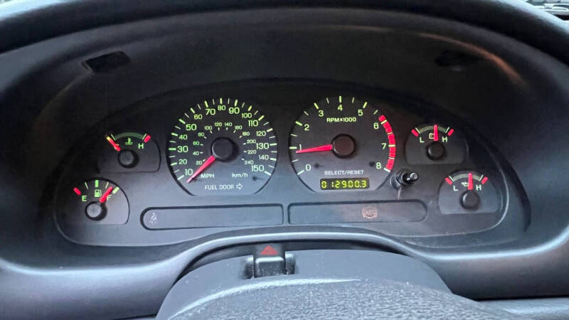 2004 Ford Mustang GT Deluxe