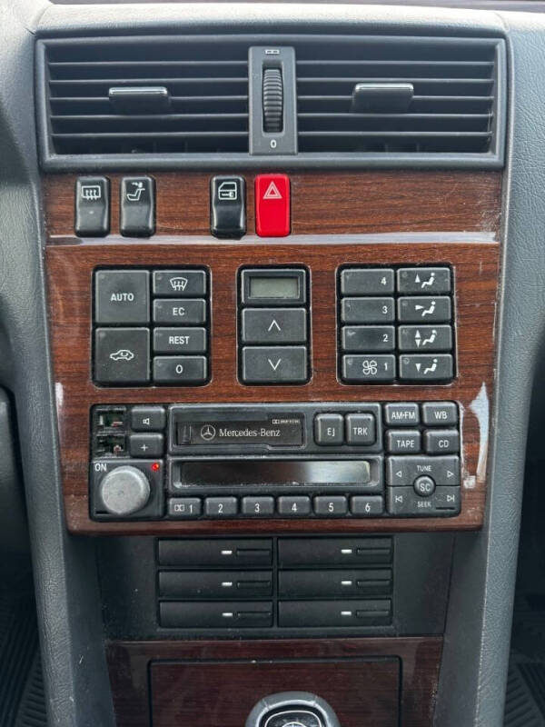 1995 Mercedes-Benz C-Class C 220