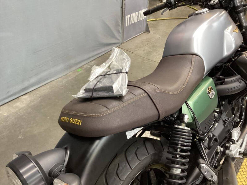 2021 Moto Guzzi V7 Stone Centenario E5