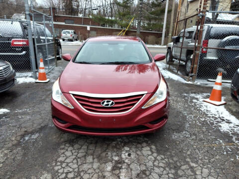 2011 Hyundai Sonata for sale at Six Brothers Mega Lot in Youngstown OH