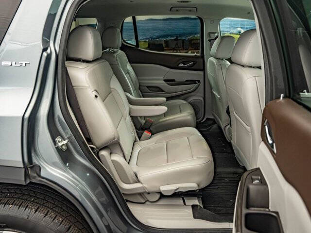 2020 GMC Acadia SLT