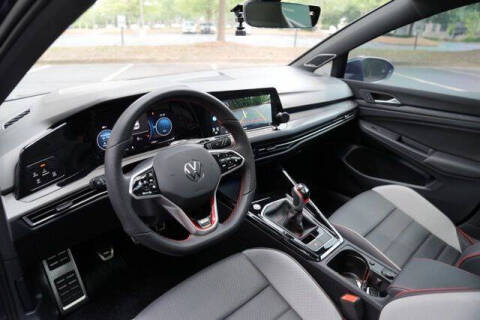 2024 Volkswagen Golf GTI 380 SE