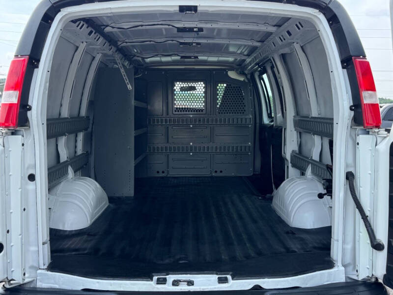 2021 Chevrolet Express 2500