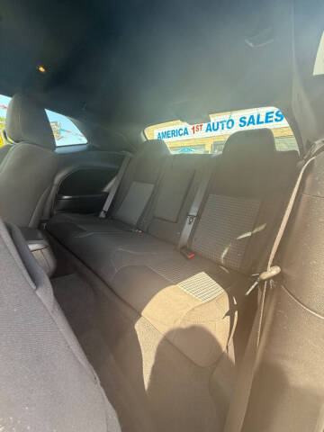 2021 Dodge Challenger SXT